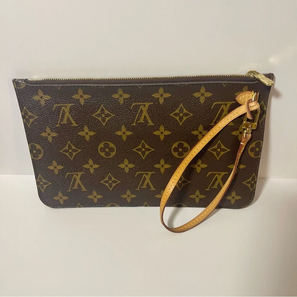 Louis Vuitton Neverfull Monogram Clutch Large 💎 AUTHENTICATED 💎 Serial SD4163 - Picture 4 of 16